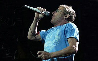 Roger Daltrey singing in T-shirt